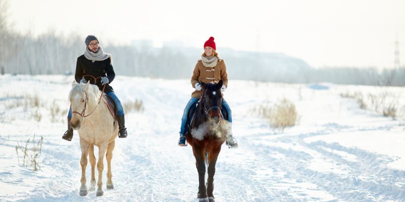 Dress In Layers And Bring Winter Accessories