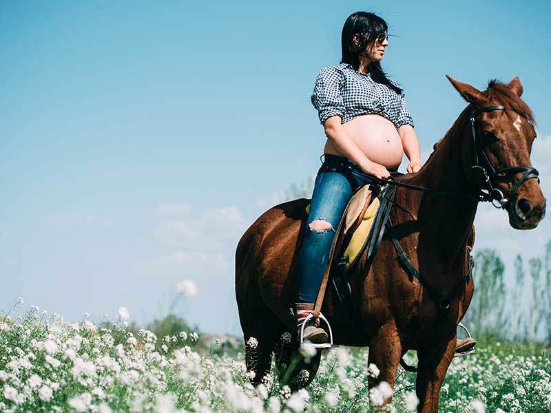 Recommendations for Horseback Riding When Pregnant<br />

